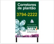 Estandartes e cavaletes de sinaliza&ccedil;&atilde;o fixos ou remov&iacute;veis em qualquer formato e diversos materiais: chapa met&aacute;lica, duratex, lona, PVC, etc.