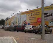 Pain&eacute;is com estrutura met&aacute;lica em qualquer tamanho, com contornos especiais | Campinas | Advance Propaganda