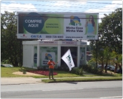 Pain&eacute;is com estrutura met&aacute;lica em qualquer tamanho, com contornos especiais | Campinas | Advance Propaganda